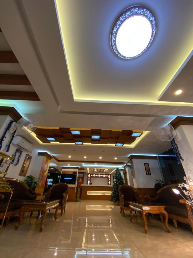 Guruvāyūr Utsavam Hotel Apartments מראה חיצוני תמונה